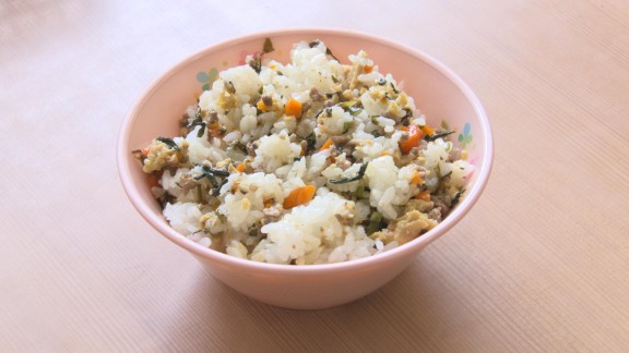 学校給食に有機米と有機茶が登場