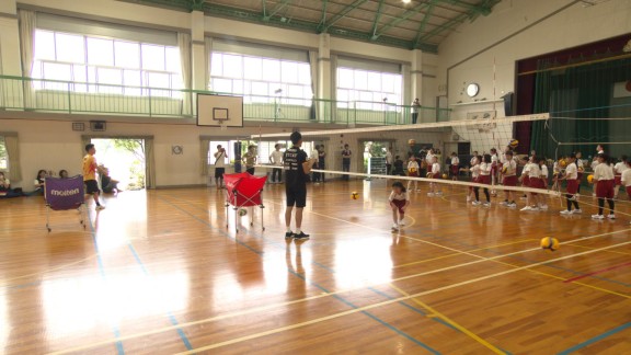 手洗い教室・バレーボール教室開催