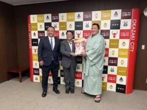フフホト市出身 大青山関 市長訪問