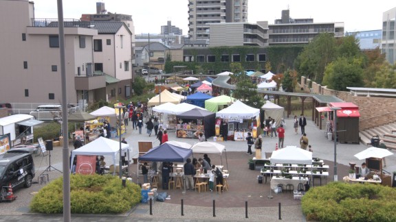 駅マエ縁日行われる
