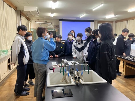 東海光学株式会社　城北中生徒に出前授業